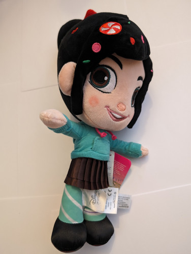 Disney store authentic wreck - disney,