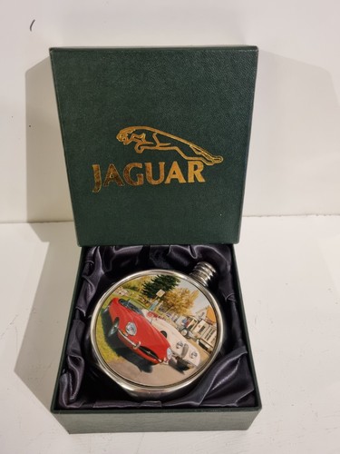 Vintage jaguar car round - car,