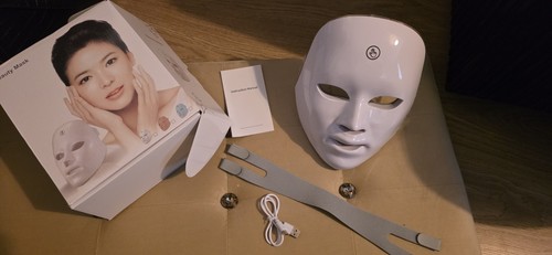Led face mask - colour, light