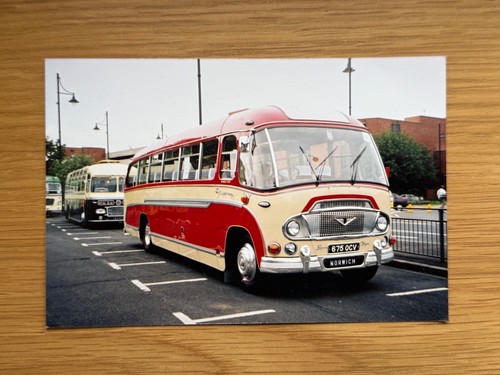 Crimson tours - , (675