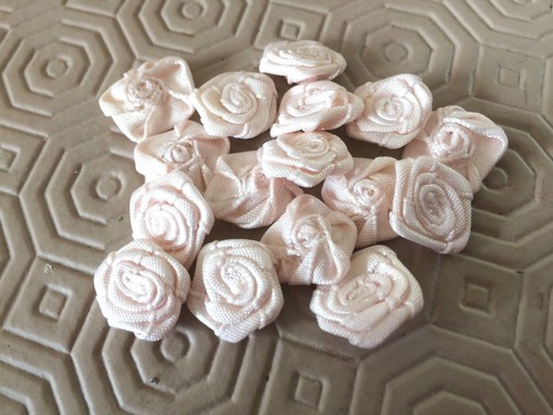 Single small round satin - single,