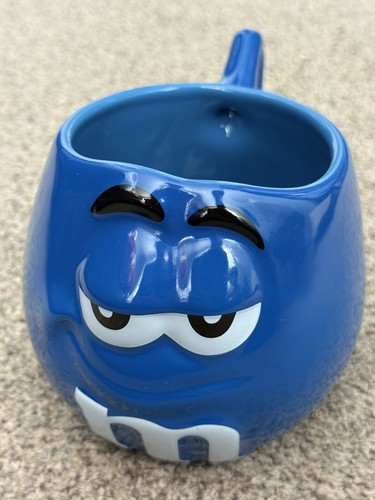 World 3d blue - m&m’s,