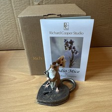 Richard Cooper Studio Mice cold cast bronze Mouse On Heart Padlock 260BR