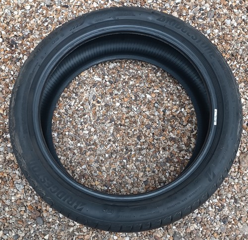 225 92y xl bridgestone - 225/40/18,