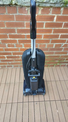 Upright vacuum cleaner heavy - upright,