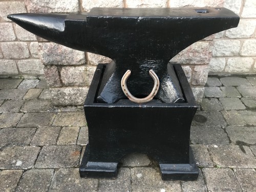 Real used horseshoe - 🐴,