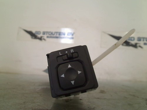 Mitsubishi space star - space,