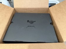 DR. MARTENS  METALLICA TONAL