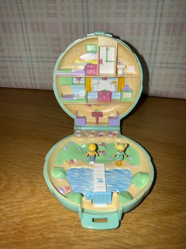 Polly pocket beach - polly,