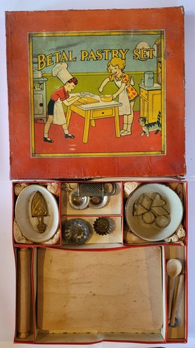 Rare vintage antique boxed - rare,