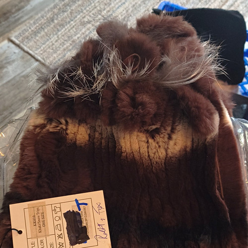 Women fur trim lined - fur,