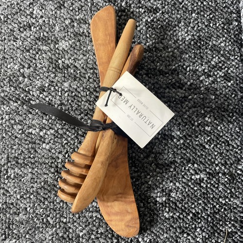 Olive wood butter - , knife,