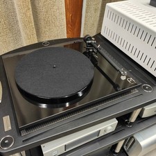 Rega Planar P1 in Gloss Black - UK Rega Dealer - No Box - COLLECTION ONLY!!