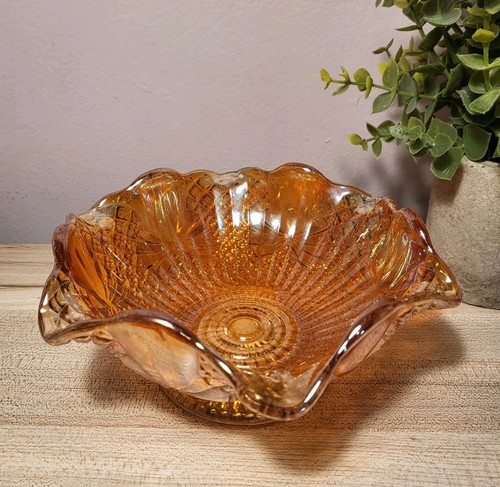 Carnival glass bowl sowerby - carnival,