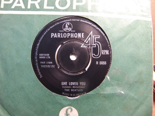 The beatles she loves you - –,