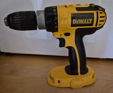 DeWalt DC725 Cordless Combi Hammer Drill & Charger DE9116