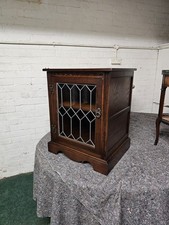 OLD CHARM FURNITURE OAK HI FI/MEDIA CABINET  LEADED GLAZED DOOR & LIFT UP TOP