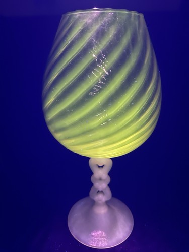 Vintage opalescent stem empoli - opalescent,