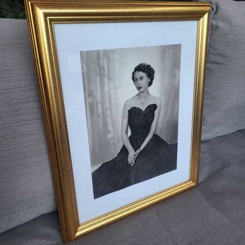 Queen elizabeth portrait - elizabeth,