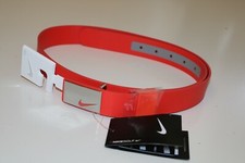 NIKE GOLF SLEEK MODERN PLAQUE