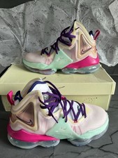 Nike LeBron XIX Valentines Day