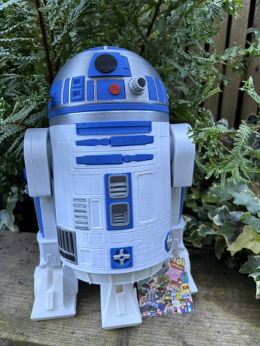 R2d2 pose able - r2d2, with