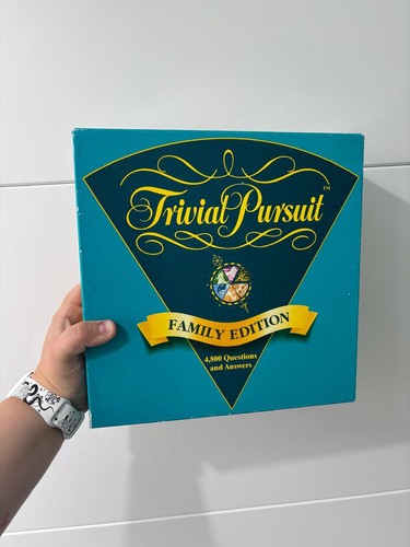 Vintage 1985 trivial pursuits - vintage,