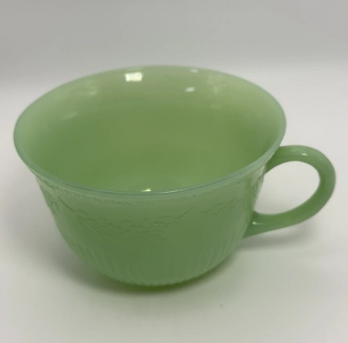 Vintage fire king jadeite - king,