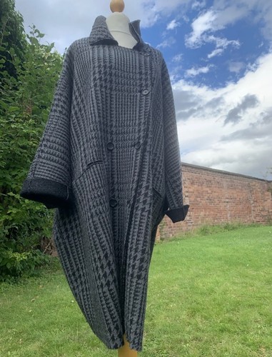 Iconic oska oversized cocoon - iconic,