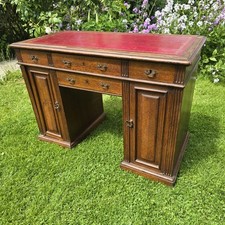 Antique Oak Pedestal Desk With Drawers