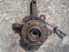 Renault Twingo mk2  2008 - 2013 1.2 16v Drivers Side Front Stub Axle Assembly