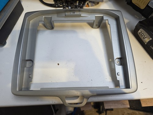 Focus mk2 satnav surround - focus,