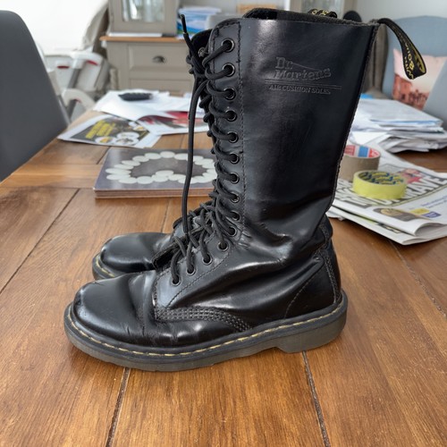 Martens airwair hole - martens, 14