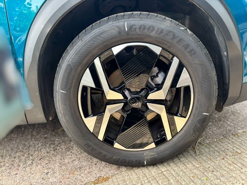 Peugeot 2008 inch - inch, single