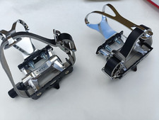 New - ETC Bicycle Cycle Bike Retro Road Pedals Silver with Toeclips - 9 / 16"