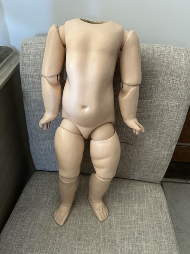 Very nice antique twin - nice, doll