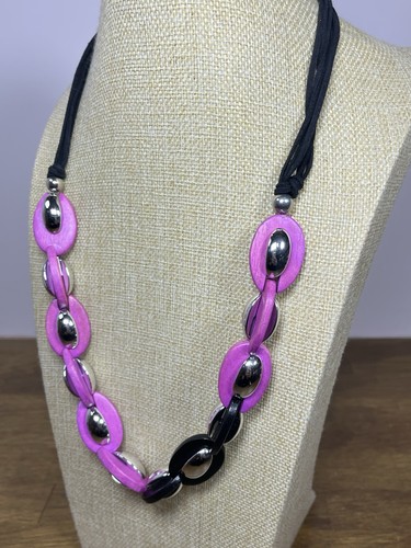 Chunky wooden oval link - wooden,