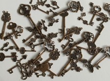 Keys Steampunk Mix of Sizes &