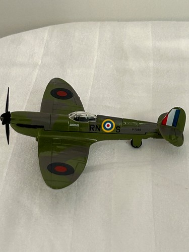 Supermarine spitfire diecast - supermarine,