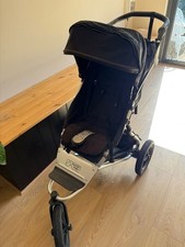 Mountain Buggy Urban Jungle All-Terrain Jogging Black Pushchair RRP £550