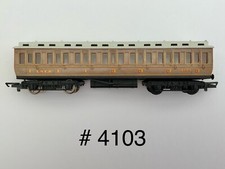 Hornby      L.N.E.R    Teak Coach    # 4103    0-0 gauge