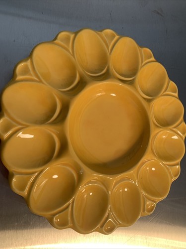 Deviled egg yellow - , serving