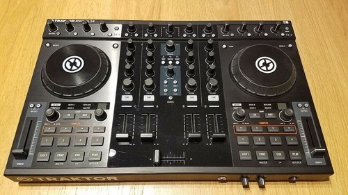 Native instruments traktor - instruments,
