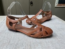 Clarks Artisan Tan leather