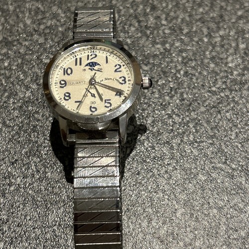 Eve mon crois - eve, watch