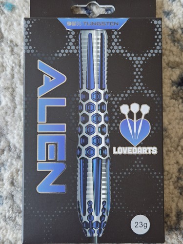 Love darts alien - love,
