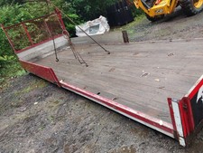 Lorry body. Flat bed. Drop