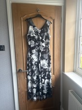 Ladies Black and White Floral