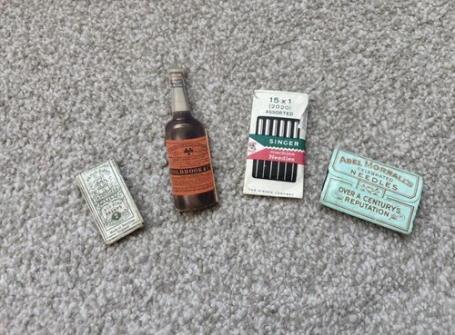 Vintage sewing needle - , packets