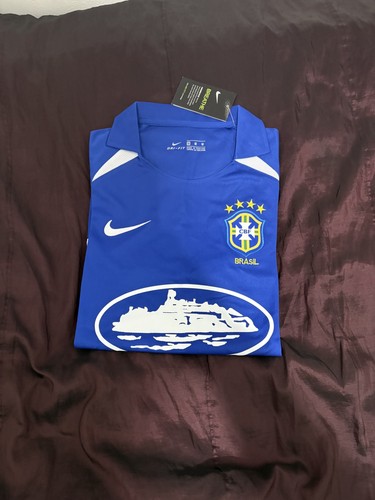 Brazil corteiz shirt - t,